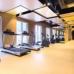 Luxury Gold Apartment: Royal 86