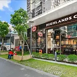 Luxury Apartment Near Airport