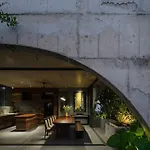 Hoa House