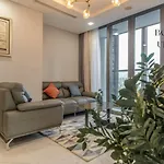 Boutique Unique Landmark 81 Vinhomes Central Park
