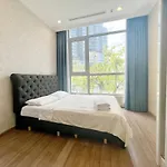 The Luxe Nest Landmark 81