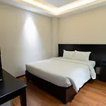 Queen Central Hotel - Ben Thanh Market