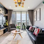 Diamond Suite Scenic Valley