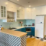 Gold View Apartment