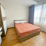Gold View Apartment