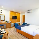 Vivian - Tan Son Nhat Airport Hotel