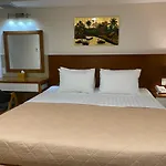 Mia Hotel