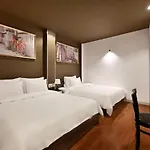 The Noble Swan Hotel New World