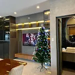 Khanh Nguyen Luxury, Fully Furnished Studio Apartment With Street View