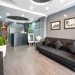 The Dilly Hotel - Truong Dinh