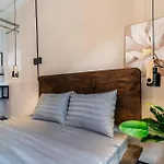 Wabi Sabi + Secret Garden +Netflix @100M@Ben Thanh
