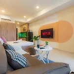 9Trip Stay In Soho Residence - Service Apartment