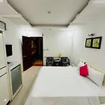 Redflower Hotel