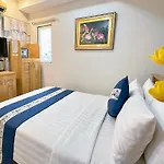 Luan Vu Hotel - Bui Vien Walking Street