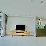 Vinhomes Central Park Luxury Apartment 1,2,3,4 Bedroom, Landmark 81 Area