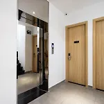 Meehouse