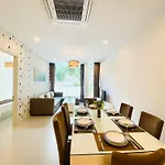 Glenwood Apartment