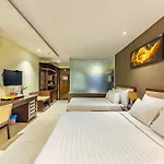 The Noble Swan Central Dong Du Hotel