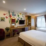 Asian Ruby Hotel & Spa - 122F Bui Thi Xuan Street