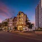 Golden Sun Apartment & Hotel