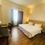 Liberty 2 Hotel
