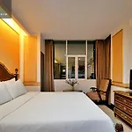 Hanz 345 Business Suite Condo Hotel