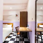 Ahu Hotel & Apartment