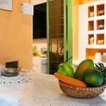 City Center - Rooftop Homestay - Outdoor Bathtub
