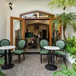 White Lotus - Heritage Hotel