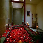 Nexus House Lang Bao Chi