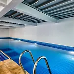 Cherry Hotel And Apartment