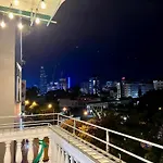 Vintage Studio In Heart D1 With Large Balcony - City View, Near Buivien Street