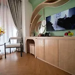 Me Saigon Boutique Hotel