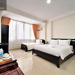 Hanz 175 Darbar City Loft