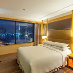 Khách sạn Renaissance Riverside Sài Gòn