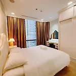 The Luxe Nest Riverside - Vinhome Landmark 81