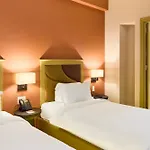 Khách sạn Cozy Midnight