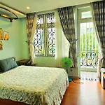 Sam\'S House