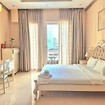 F F House Homestay