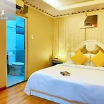Grad Crowne Hotel Bui Vien