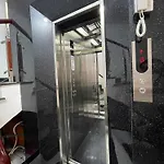1Br Apt Near Bui Vien Balcony & Washer 25