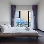 Minimal Luxury Apartment District 4