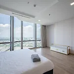 Summit View Landmark 81