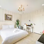 Win Hotel & Apartment