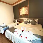 Na Nue Hotel