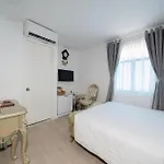 A25 Hotel - 255 Le Thanh Ton