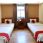 Lucky Star Saigon Hotel