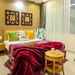 Mercury City Heart Apartment