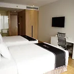 Avanti Hotel