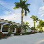 Dream Palace Hotel